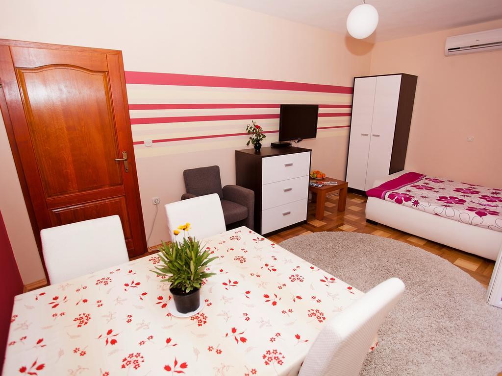 Apartment Zadar Diklo Borik Vir Habitación foto