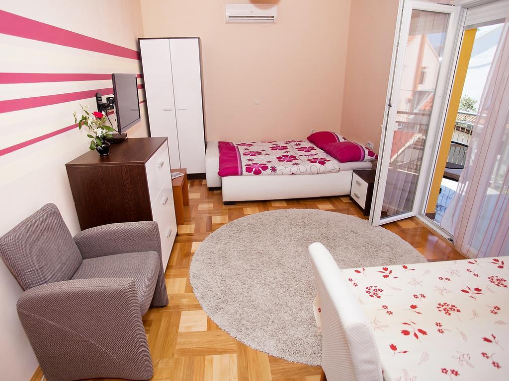 Apartment Zadar Diklo Borik Vir Habitación foto