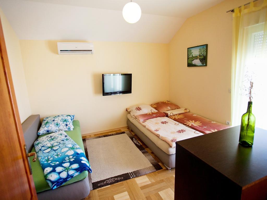Apartment Zadar Diklo Borik Vir Habitación foto